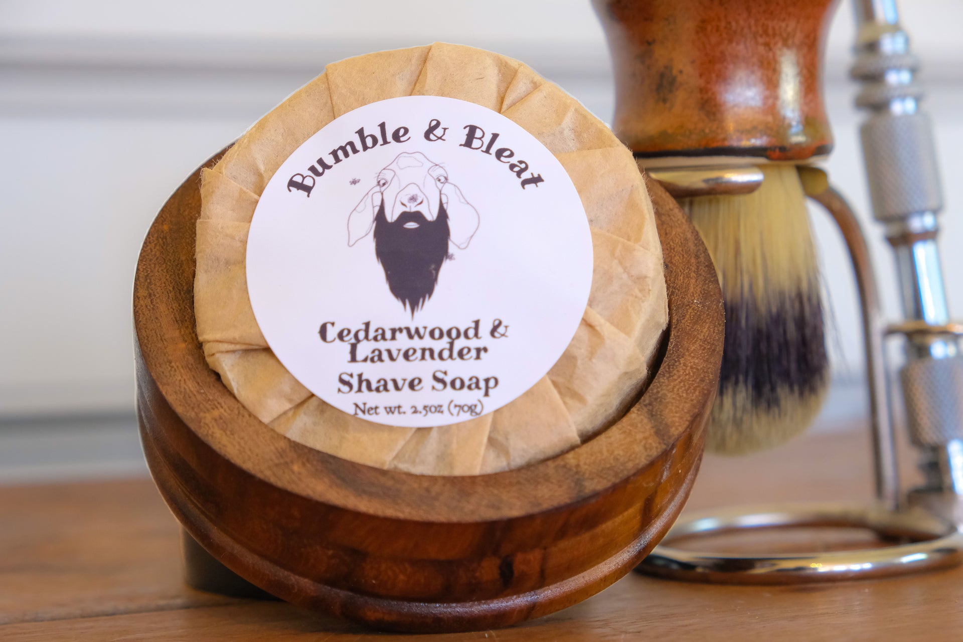Jabón de afeitar de cedro y lavanda