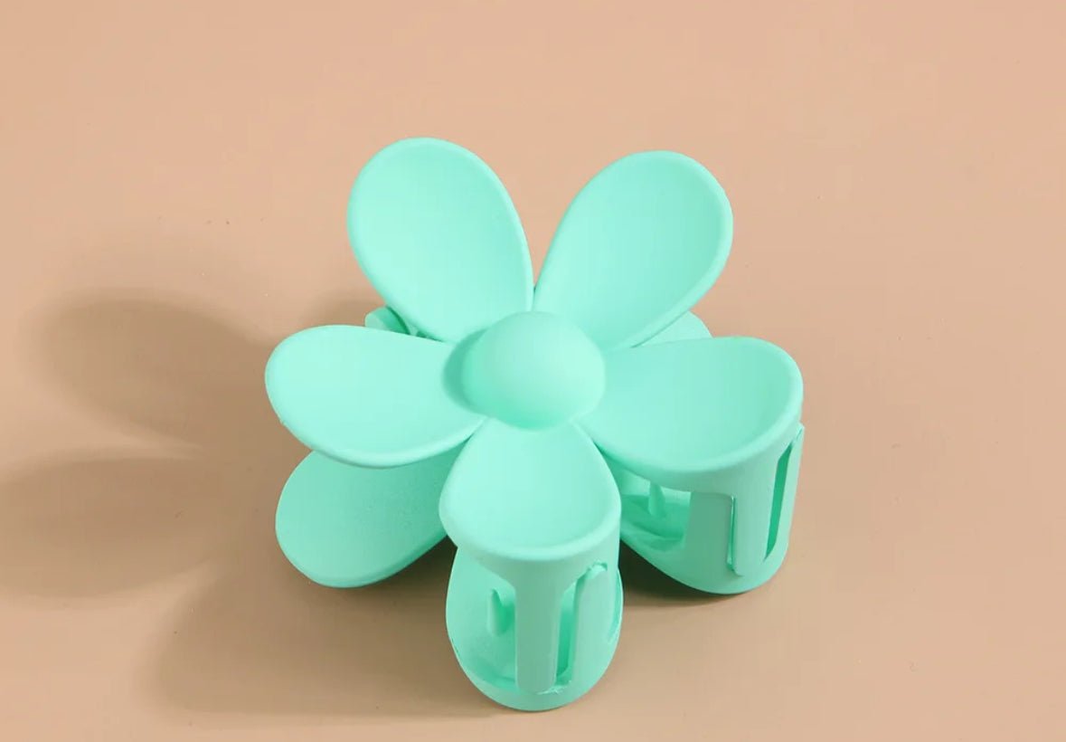 7cm Matte Flower Claw Clip - Bumble & Bleat Soapery