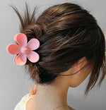 7cm Matte Flower Claw Clip - Bumble & Bleat Soapery