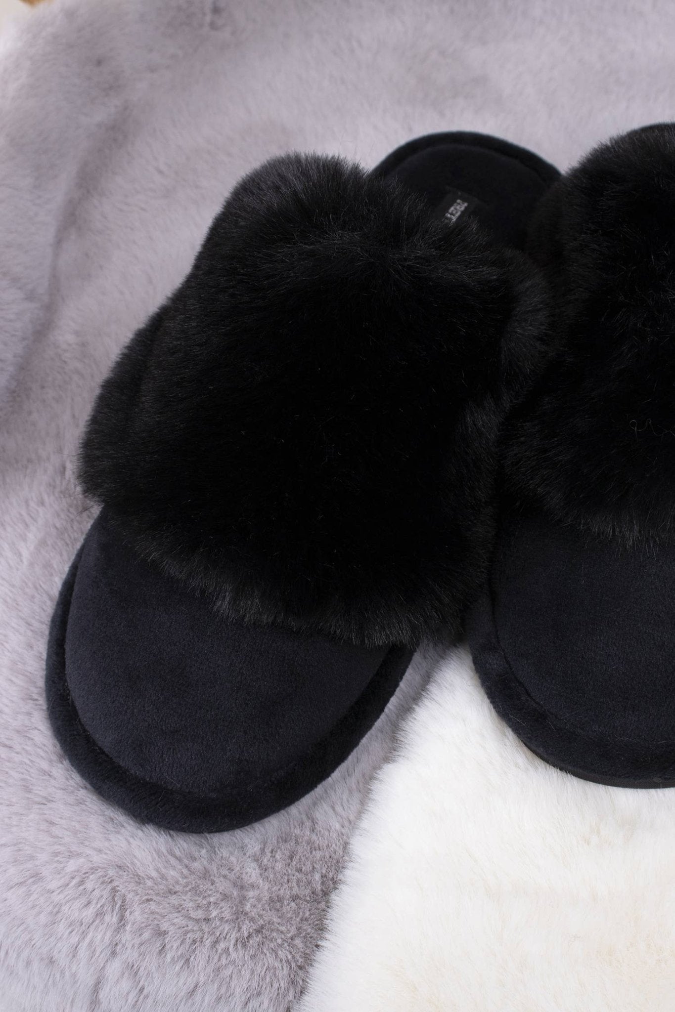 Danni Mule Slipper in Black - Bumble & Bleat Soapery
