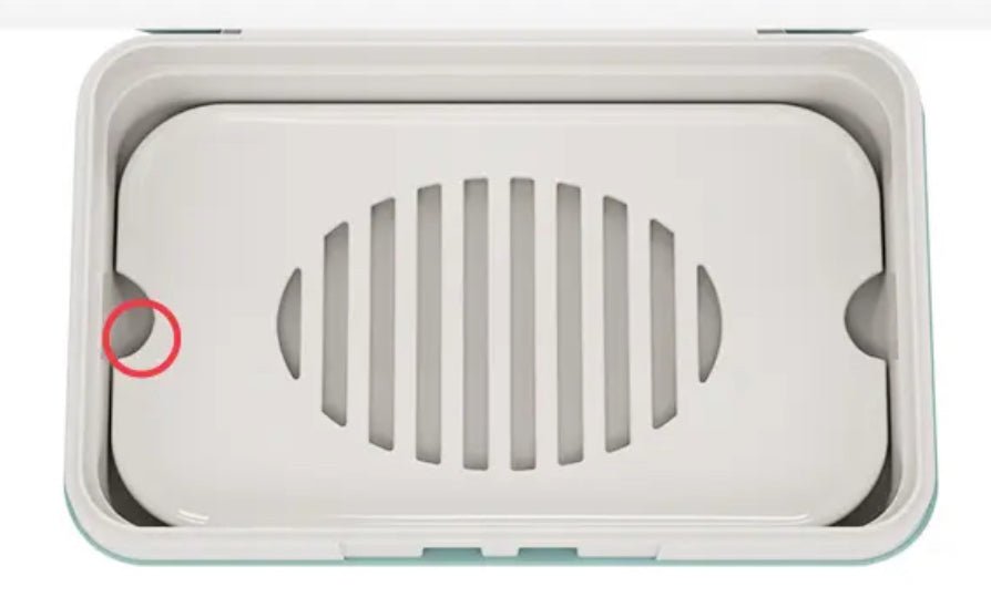 Draining travel soap dish with removeable inner tray