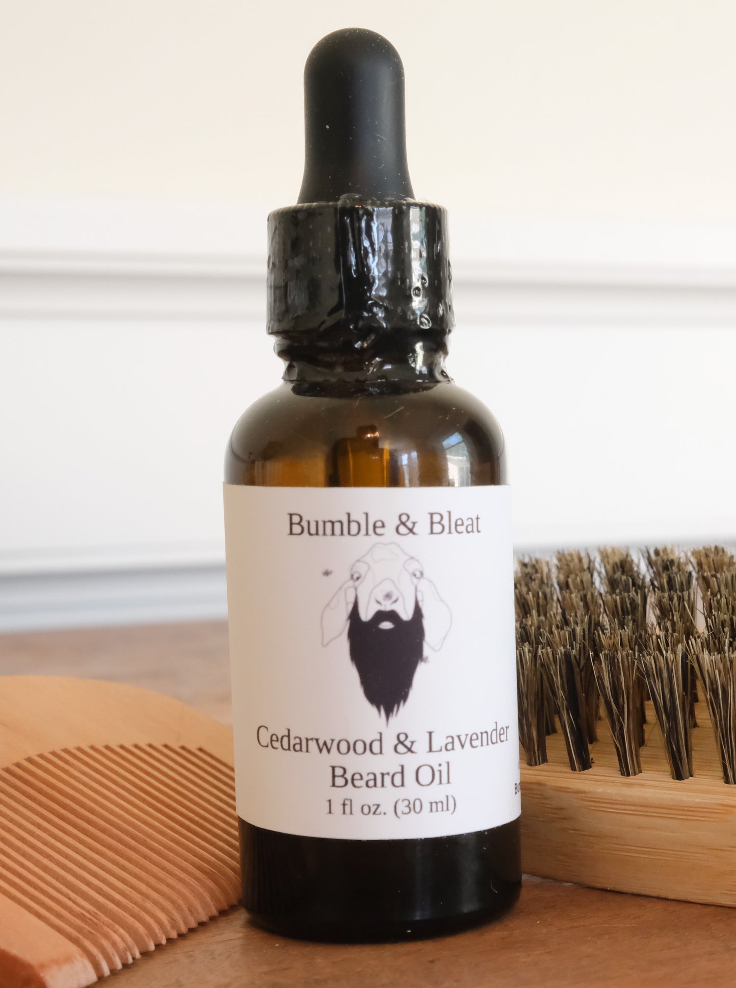 Aceite para barba de cedro y lavanda